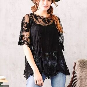 EN CRÉME Black Floral Sheer Embroidered Lace Top Size S‎
